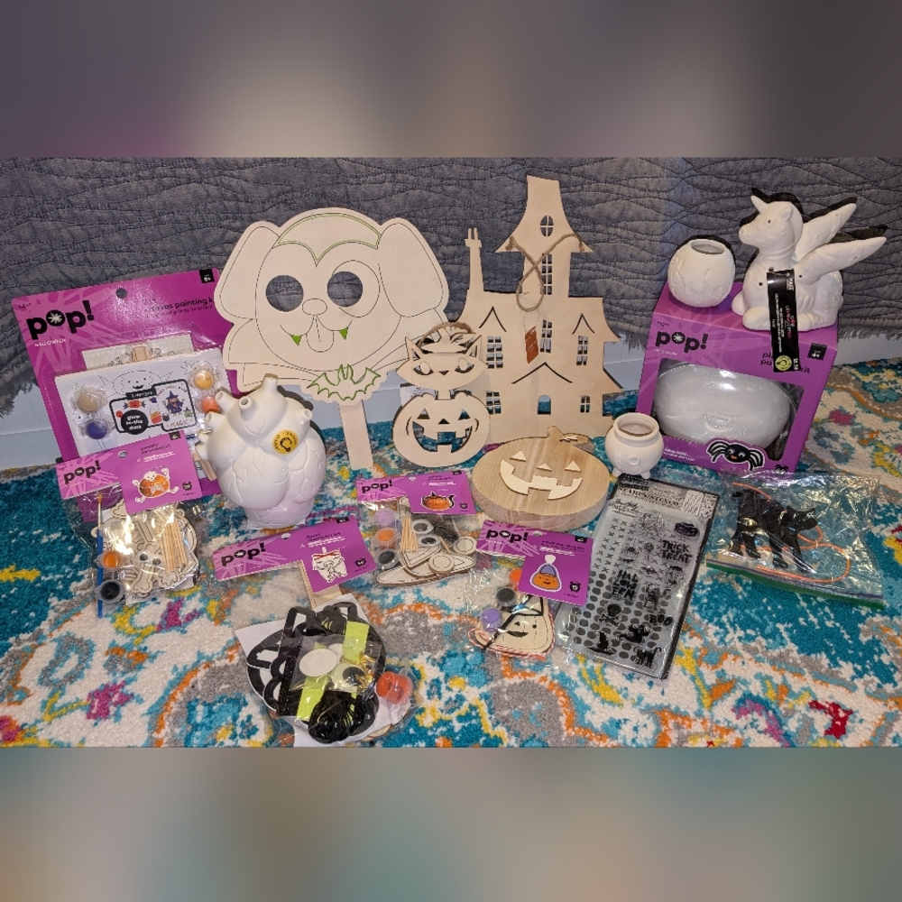 Huge lot of NEW Halloween crafts
